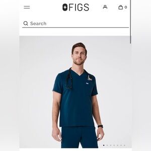 Like new men’s Figs set of scrubs— medium size